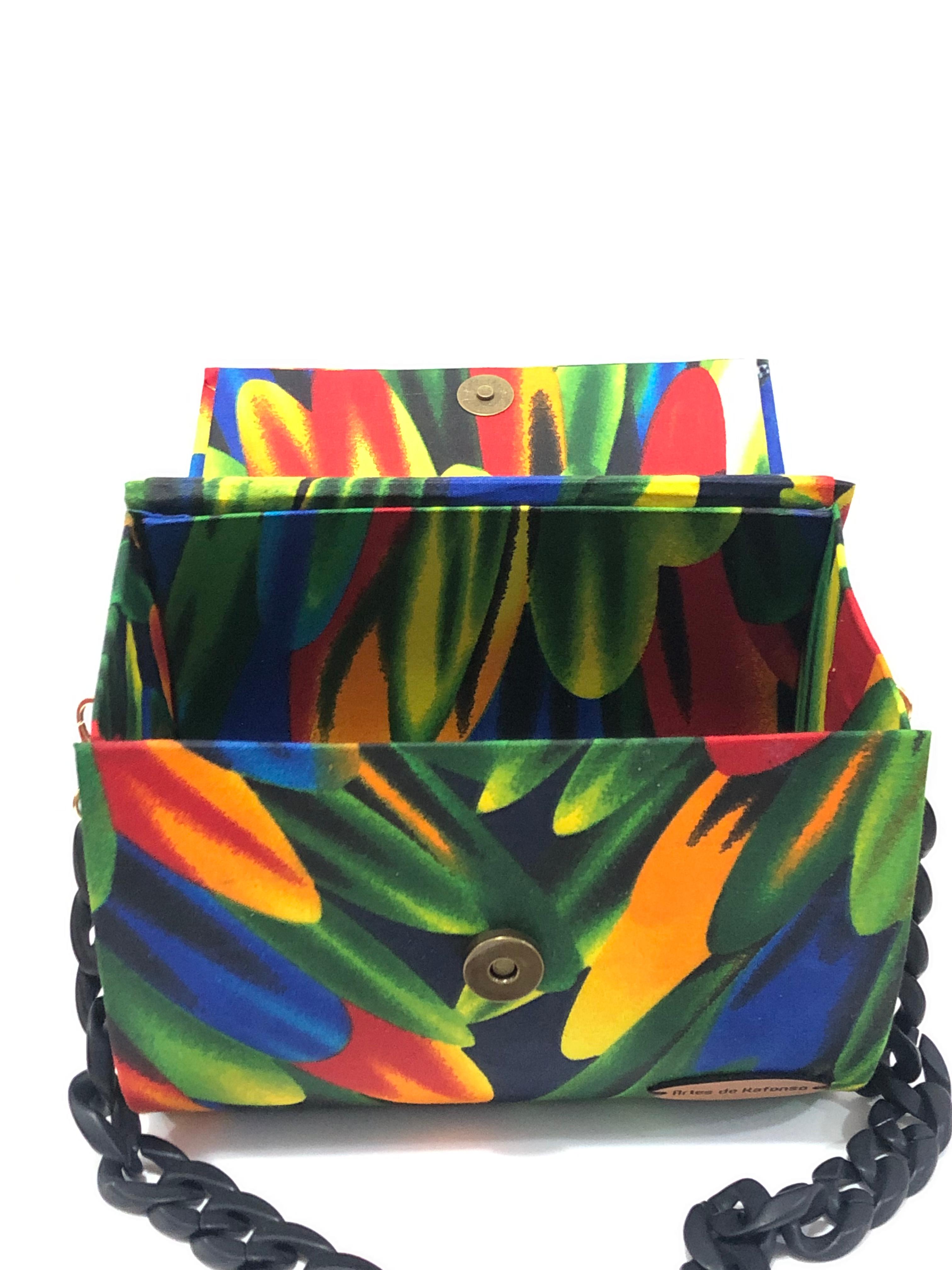 Bolsa Tropical com corrente