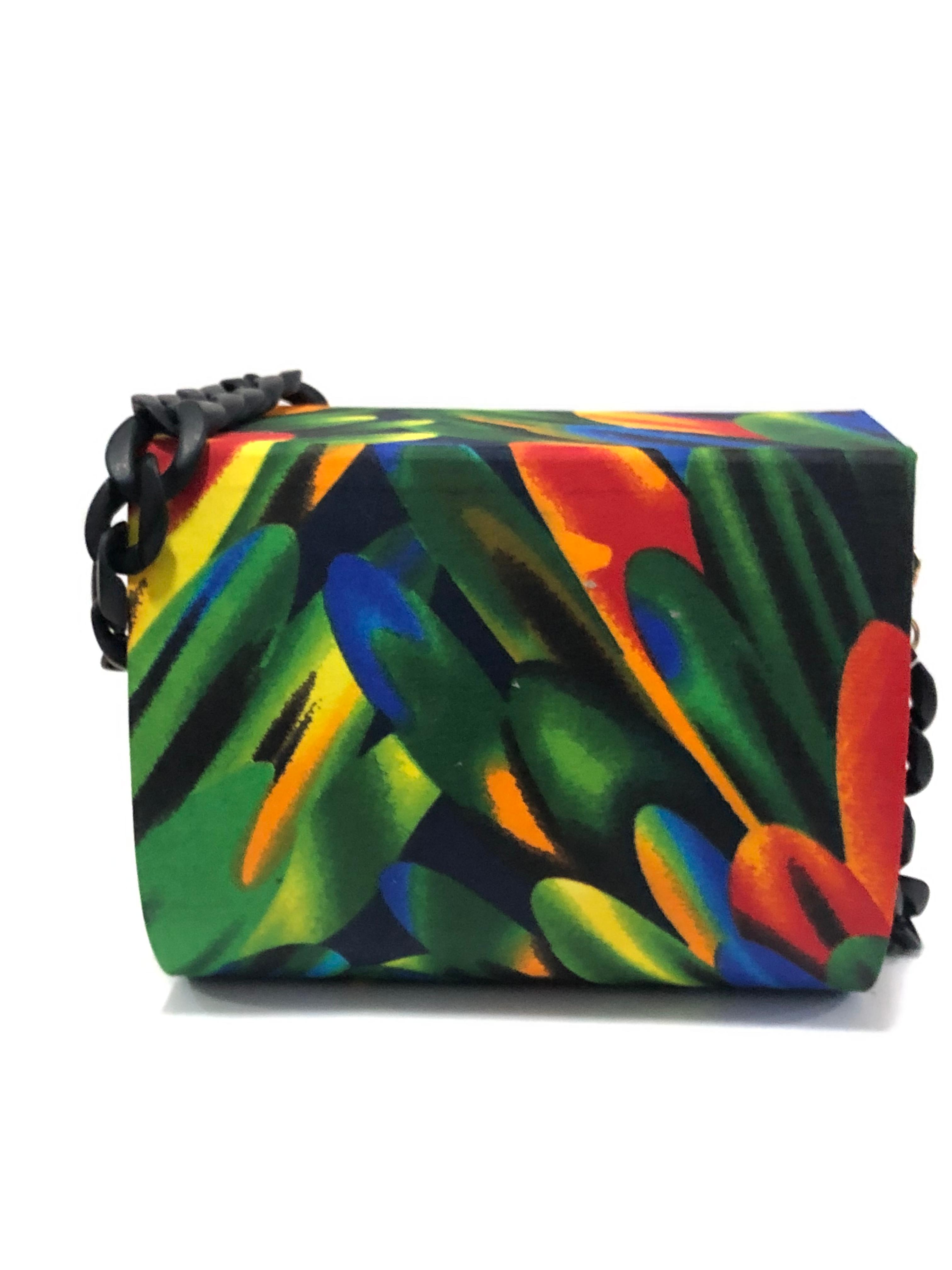 Bolsa Tropical com corrente